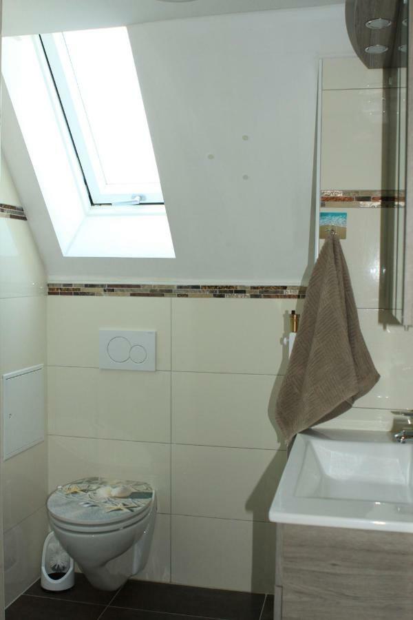 Schoene Zeit 2 Rooms Apartment With Kitchen Friedrichshafen Ngoại thất bức ảnh